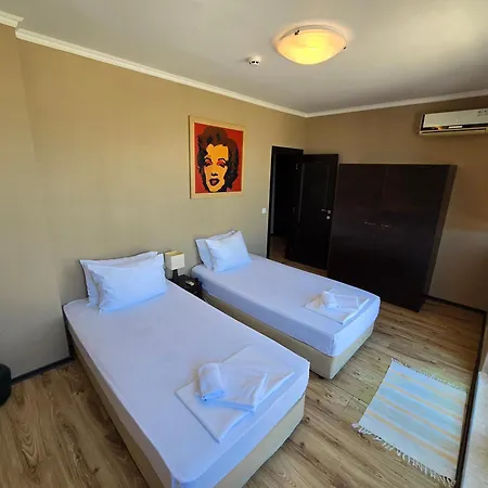 Sea View Luxury Penthouse * 써니비치