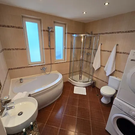 Sea View Luxury Penthouse *