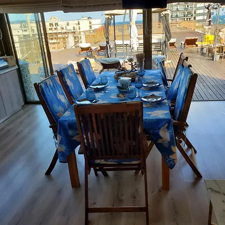 아파트 Sea View Luxury Penthouse *
