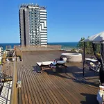 Sea View Luxury Penthouse Апартамент